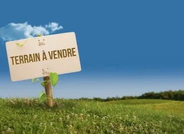 Terrain à bâtir de 650 m² à LOCQUELTAS (56)